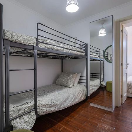 Lovely Patio Getaway In Lisbon Apartment Bagian luar foto