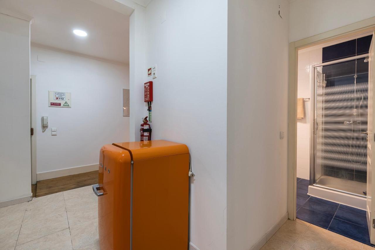 Lovely Patio Getaway In Lisbon Apartment Bagian luar foto