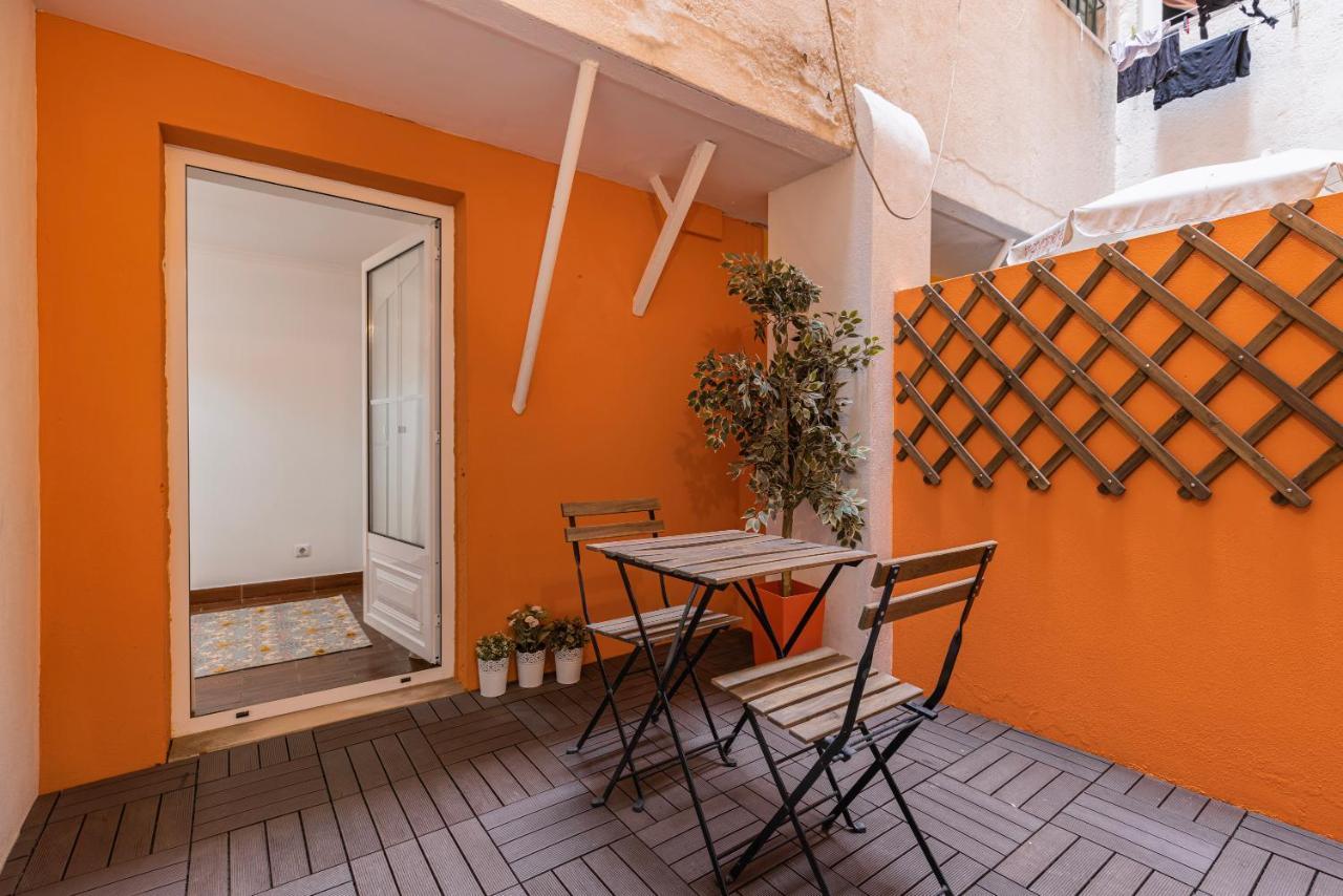 Lovely Patio Getaway In Lisbon Apartment Bagian luar foto